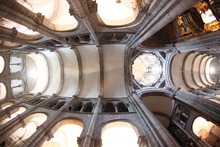 NAVE CENTRAL - CATEDRAL DE SANTIAGO DE COMPOSTELA