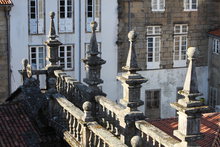 TEJADOS Y CUBIERTAS -CATEDRAL DE SANTIAGO DE COMPOSTELA