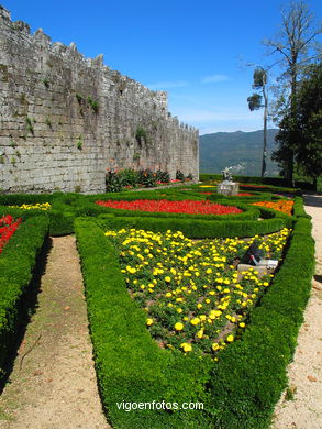 CASTILLO DE SOTOMAIOR. JARDINES