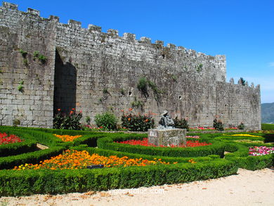 CASTILLO DE SOTOMAIOR. JARDINES