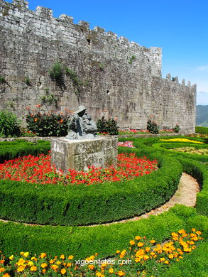 CASTILLO DE SOTOMAIOR. JARDINS