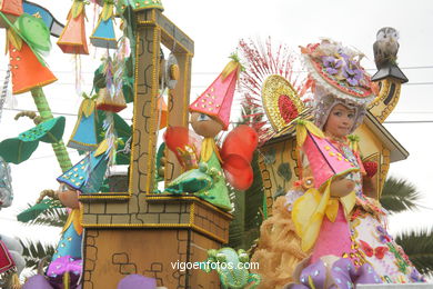 CARNAVALES: CARNAVAL SANTACRUZ 